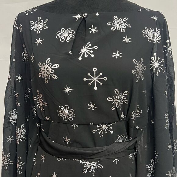 Smak Parlour Black Silver Snowflake Social Climber Caftan - Picture 4 of 12